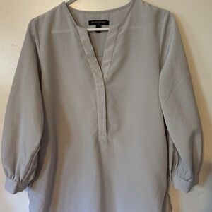 Banana Republic Grey V-Neck Hidden Button Blouse - Size S